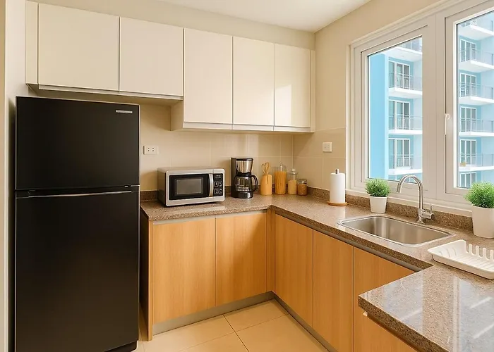 Modern & Cozy 2br Near Okada, Solaire, Airport Manila