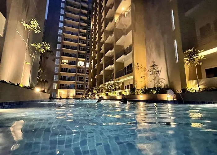 Modern & Cozy 2br Near Okada, Solaire, Airport